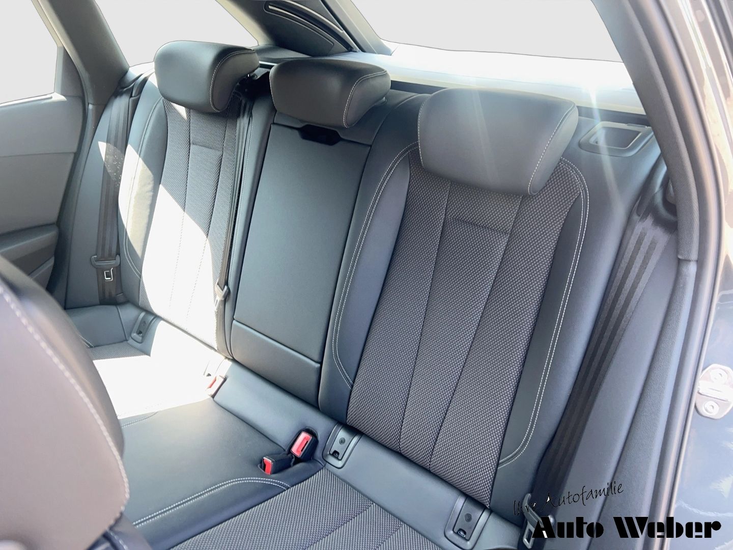 Audi A4 Avant 45TFSI S-Line Quattro - Samsaru's Car Outlet