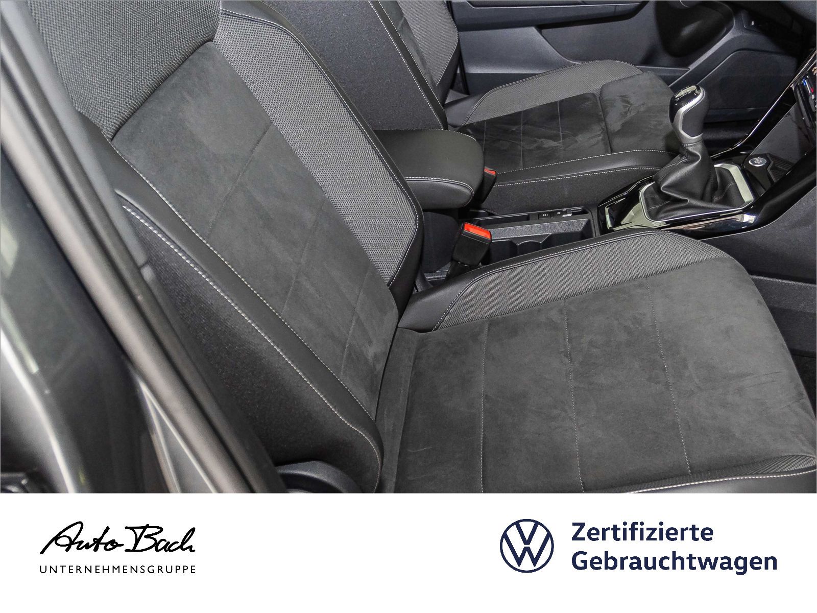 Volkswagen T-Roc 1.0 TSI Style - Samsaru's Car Outlet