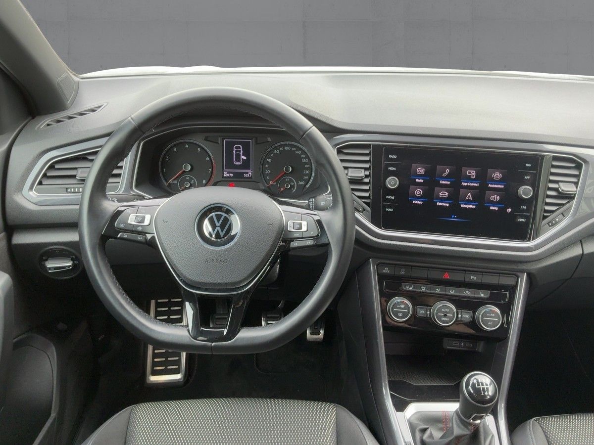 Volkswagen T-Roc 1.5 TSI SPORT - Samsaru's Car Outlet