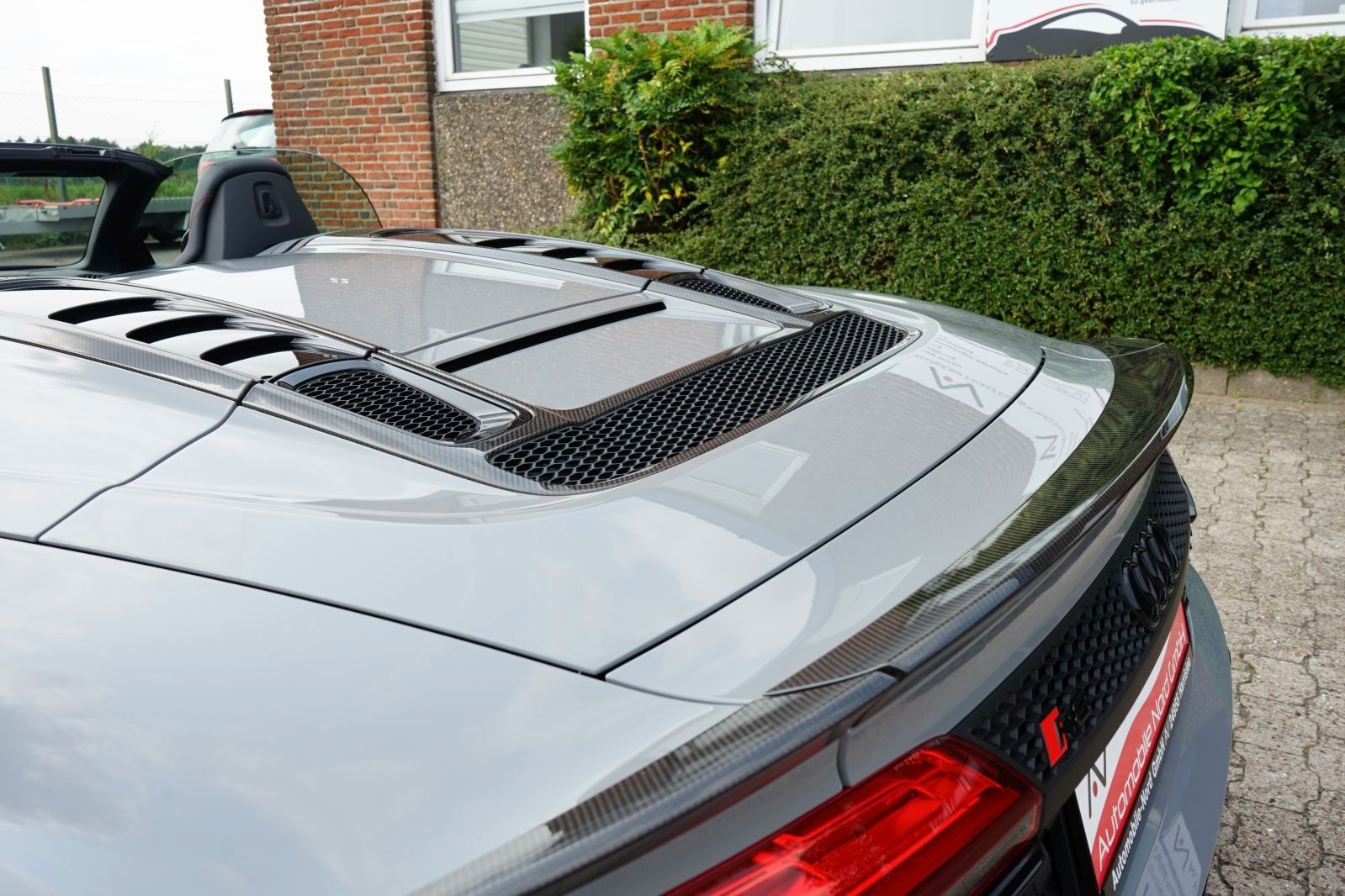 Audi R8 Spyder 5.2 FSI Quattro Performance - Samsaru's Car Outlet