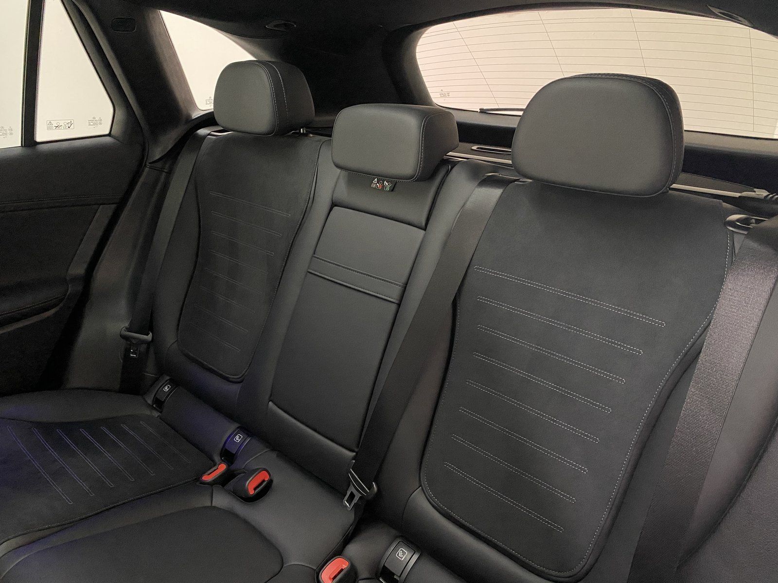 Mercedes-Benz GLC 300 4M AMG+LED+DIST+AHK+360°+EASY-PACK+NAVI