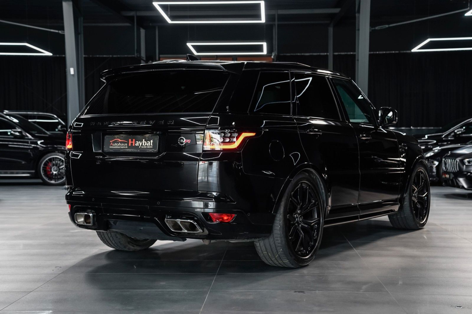Range Rover Sport SVR - Samsaru's Car Outlet