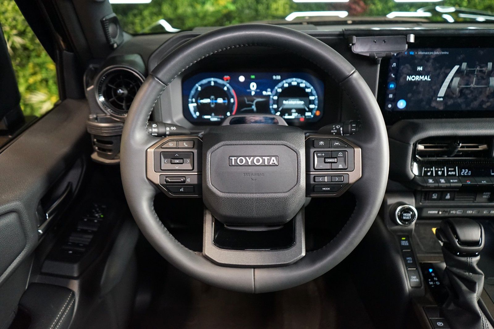 Toyota Land Cruiser EXECUTIVE*AUX.HEAT*JBL*74.545€NETTO