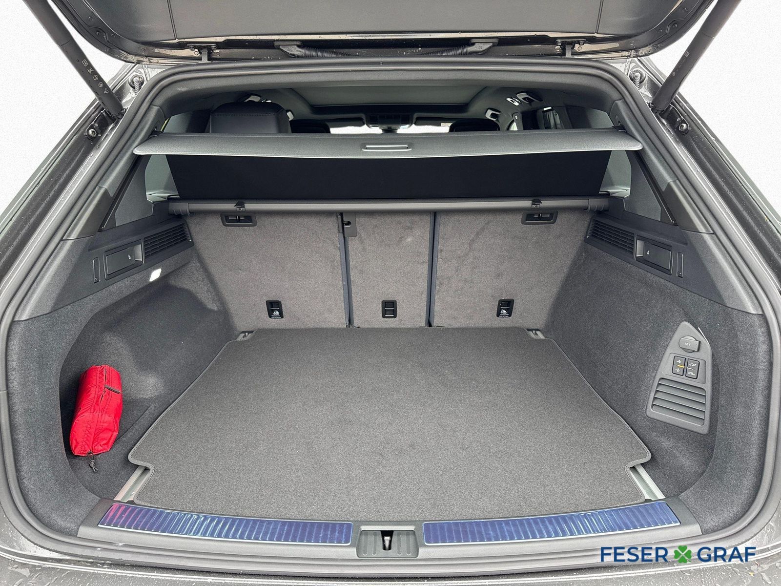 Volkswagen Touareg R-Line 3.0 TDI AHK ACC PANO STANDHZ LUFT