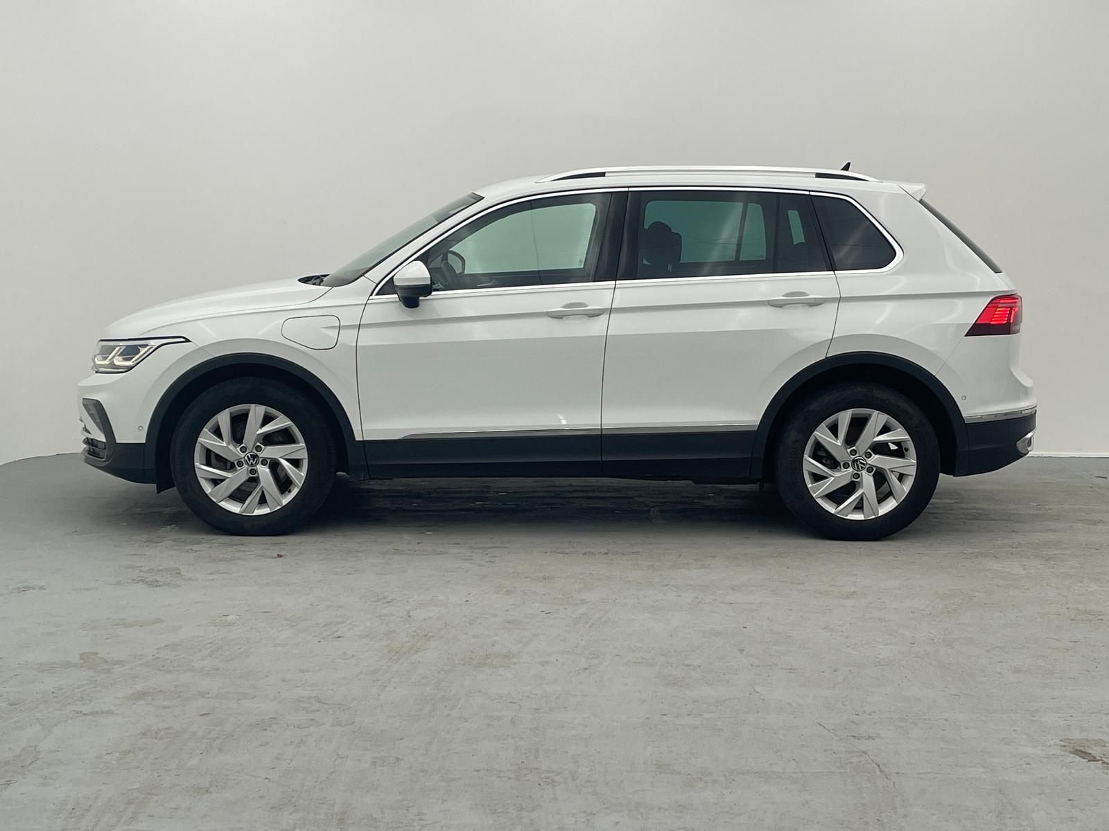 Volkswagen Tiguan TSI Elegance eHybrid *MATRIX*KAM*ACC*AHK*