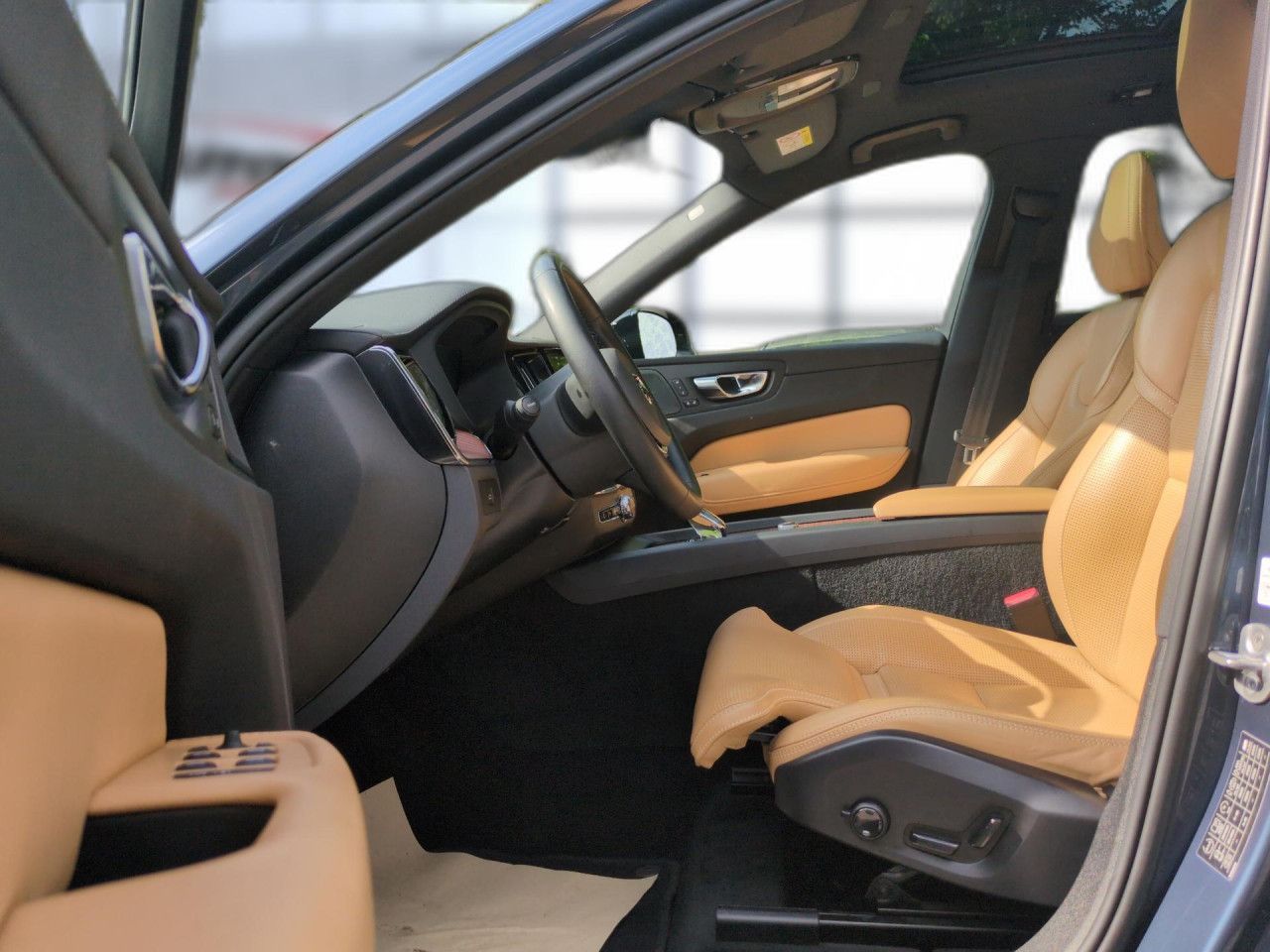 Volvo XC60 B5 (Diesel) Ultimate Dark AWD Automatik LED