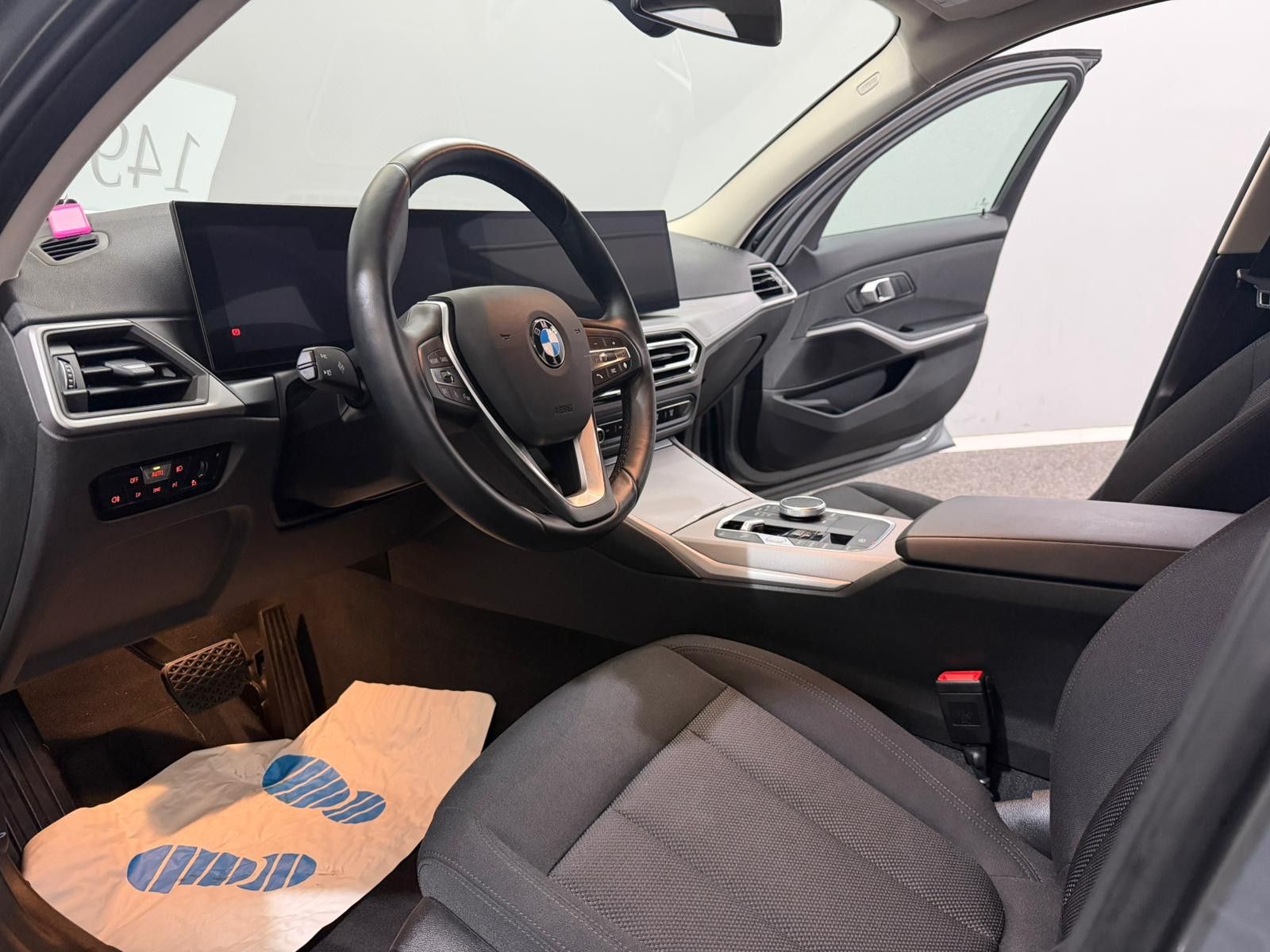 BMW 320d Limo xDrive Shadow-Line AHK*LED*WIDE*U-FREI