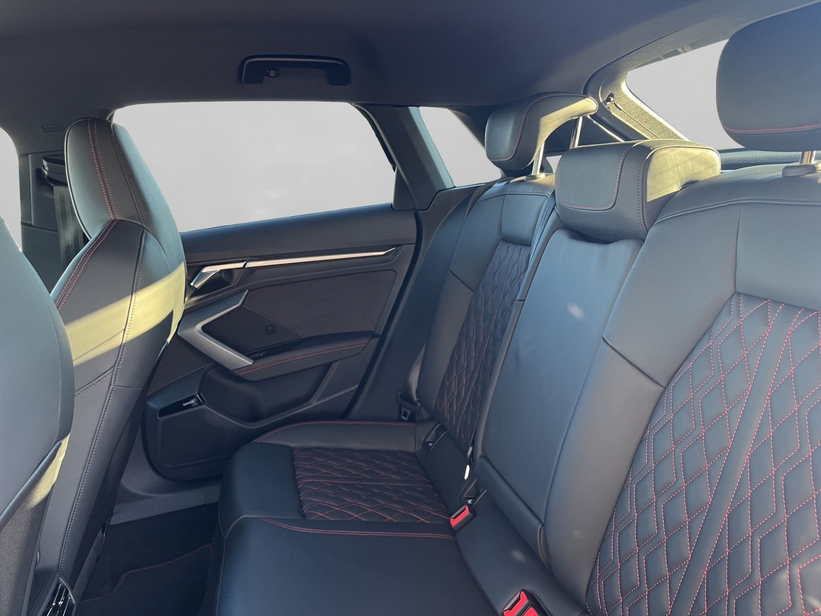 Audi A3 Sportback 45 TFSI e S-LINE+AHK+NAVI+MATRIX