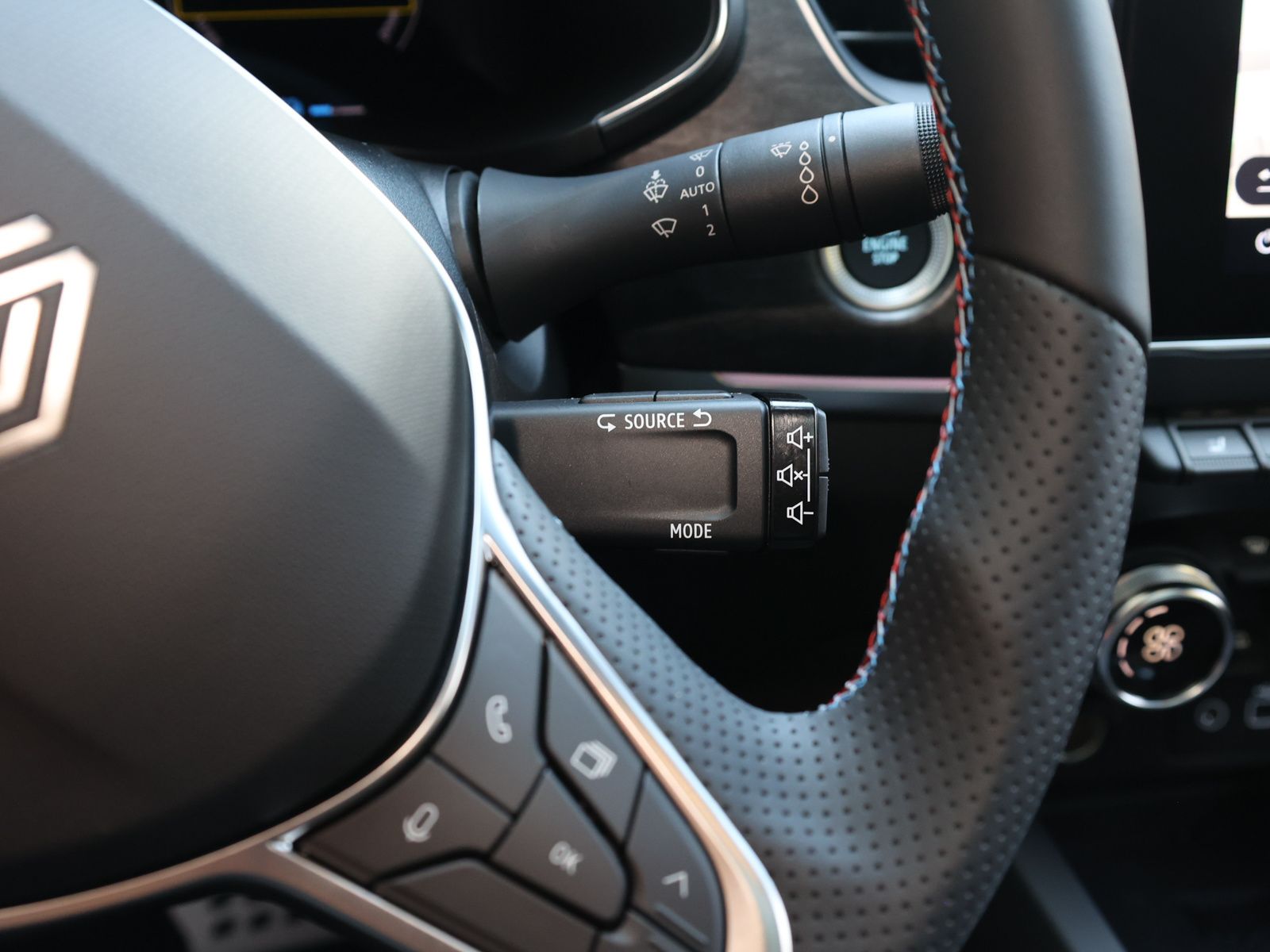 Renault Arkana ESPRIT ALPINE Full Hybrid - Samsaru's Car Outlet