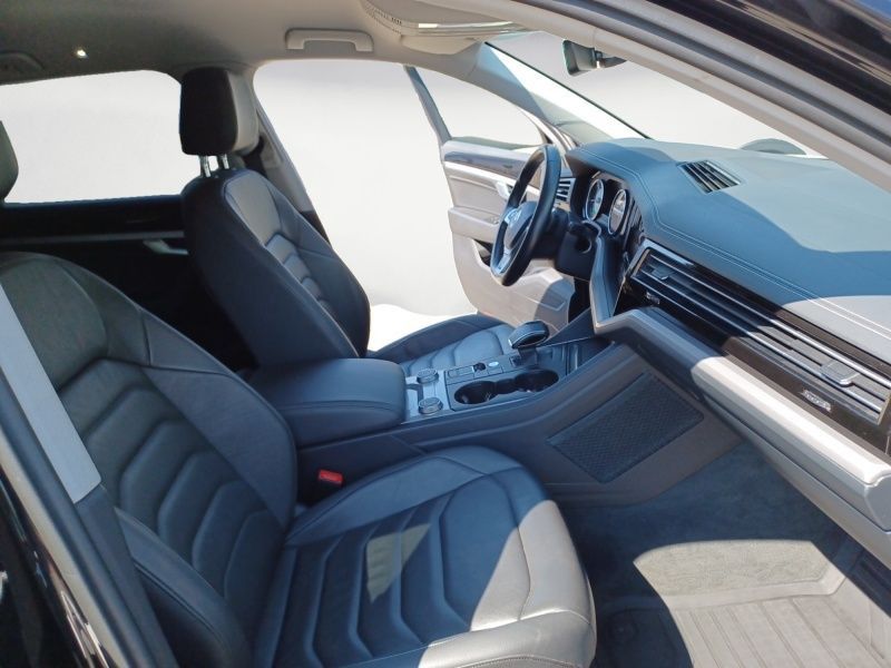 Volkswagen Touareg 3.0 V6 TDI 4Motion - Samsaru's Car Outlet