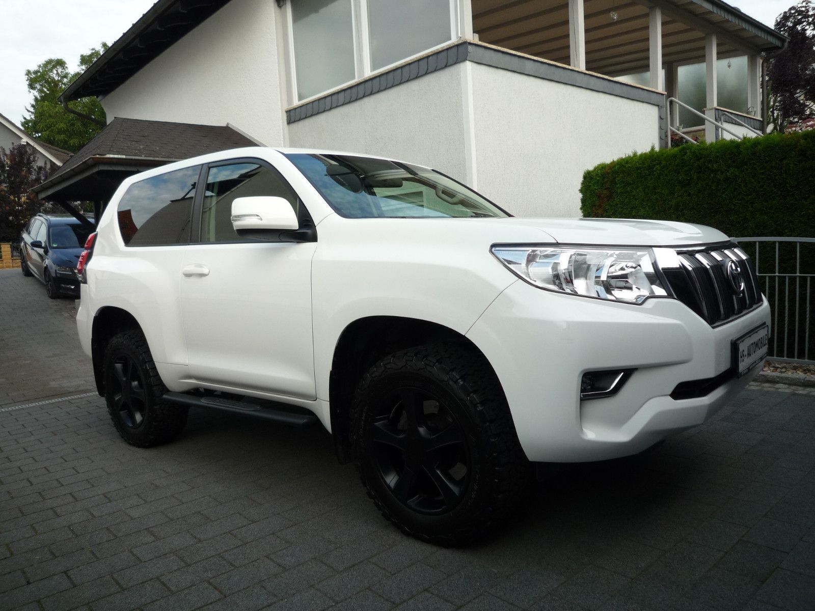 Toyota Land Cruiser Comfort/TEMPO/STHZ/AHK/RFK/NAV/1.HD