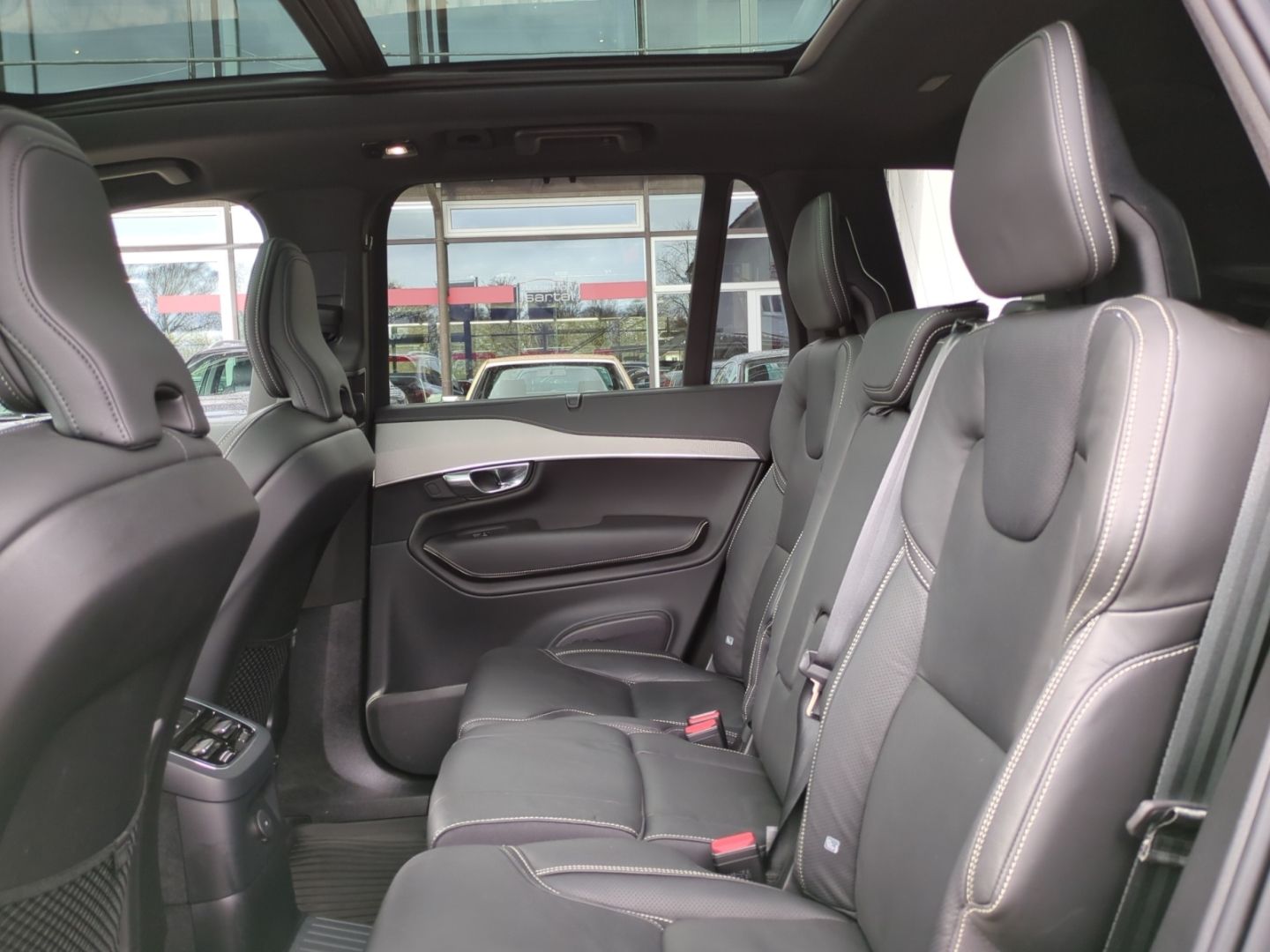 Volvo XC90 Plus Bright Recharge Plug-In Hybrid AWD 7-S