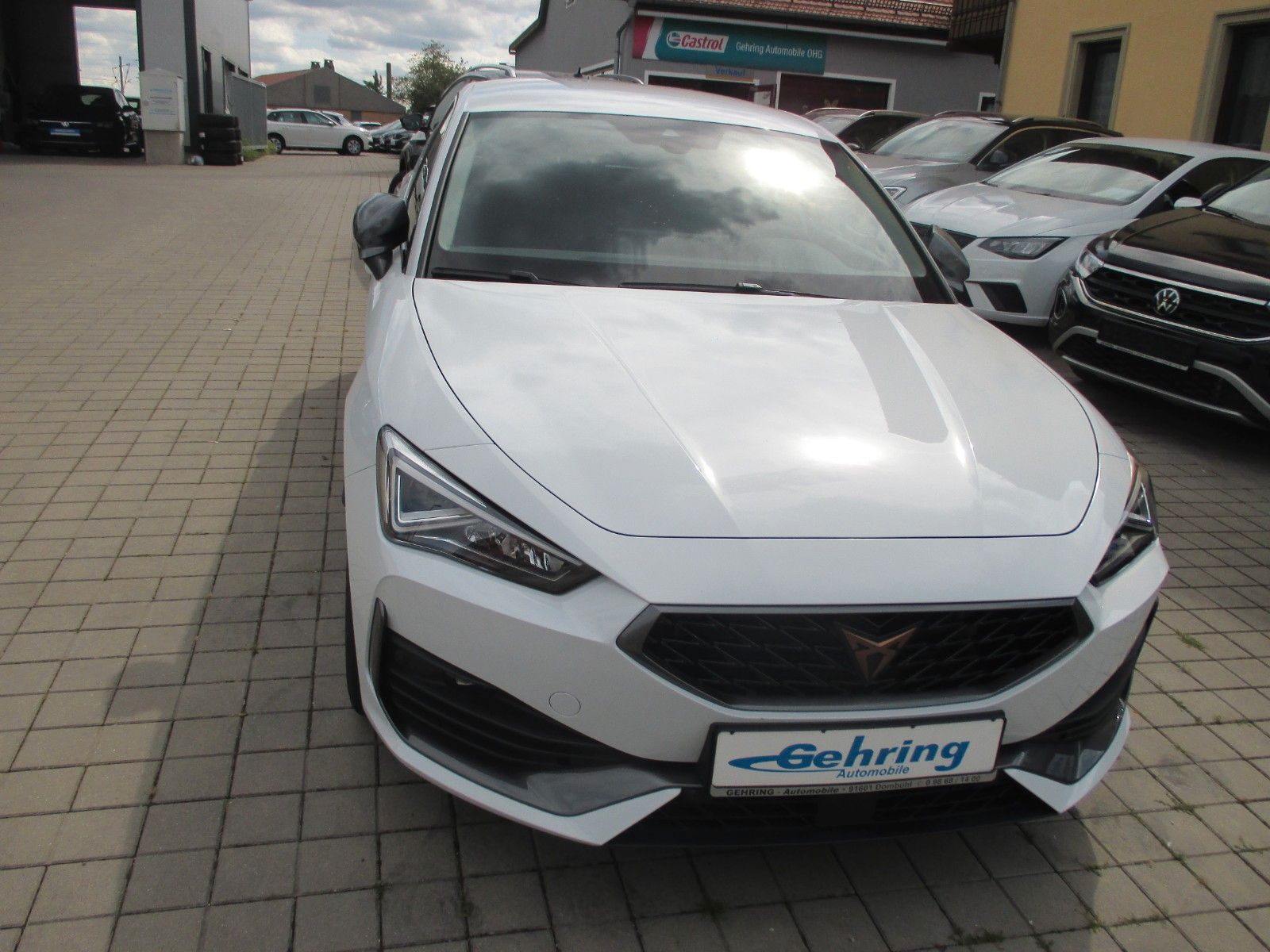 Cupra Leon 1.5 eTSI DSG - Samsaru's Car Outlet