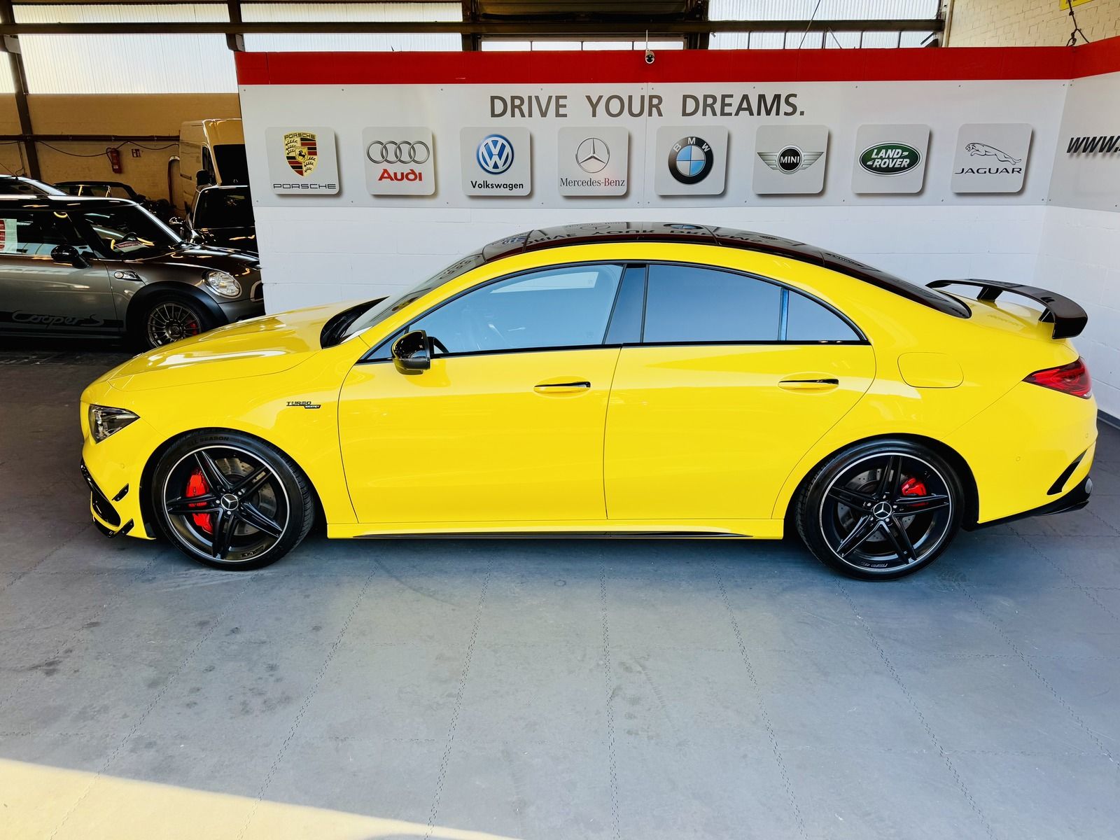 Mercedes-Benz CLA 45 AMG - Samsaru's Car Outlet