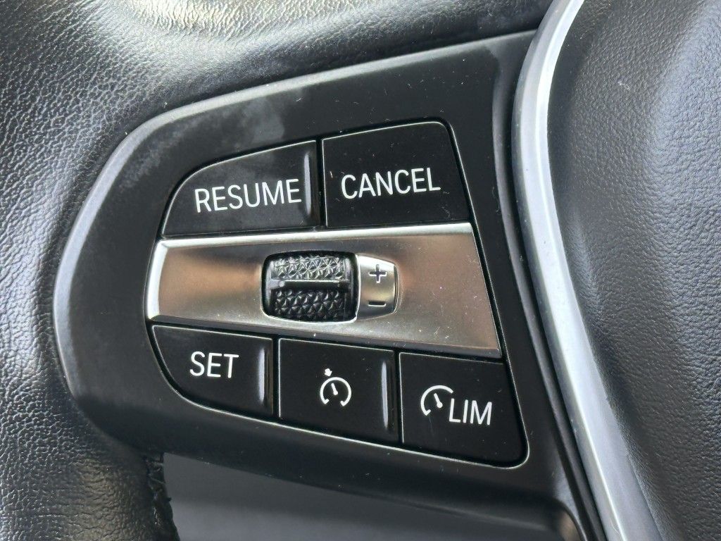 BMW 320 d Touring LCI xDrive - Samsaru's Car Outlet