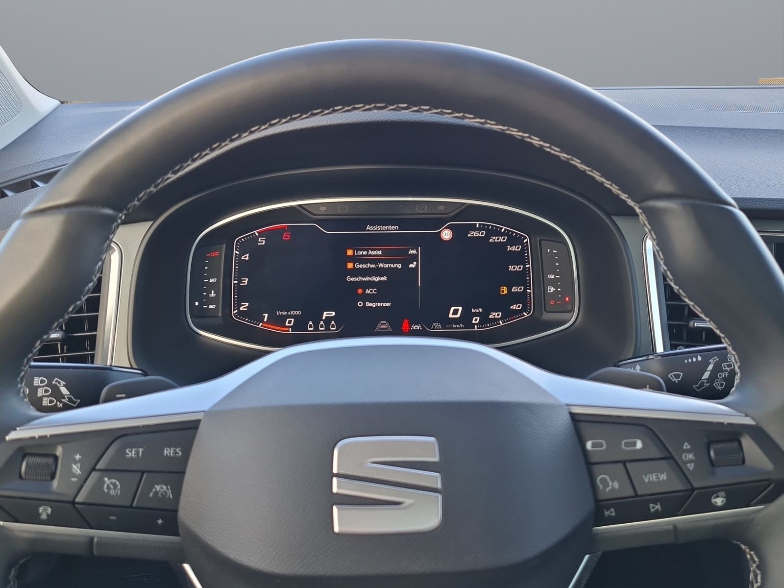 Seat Ateca 2.0 TDI DSG Style+AHK+NAVI+LED+SHZ+PDC+WR+