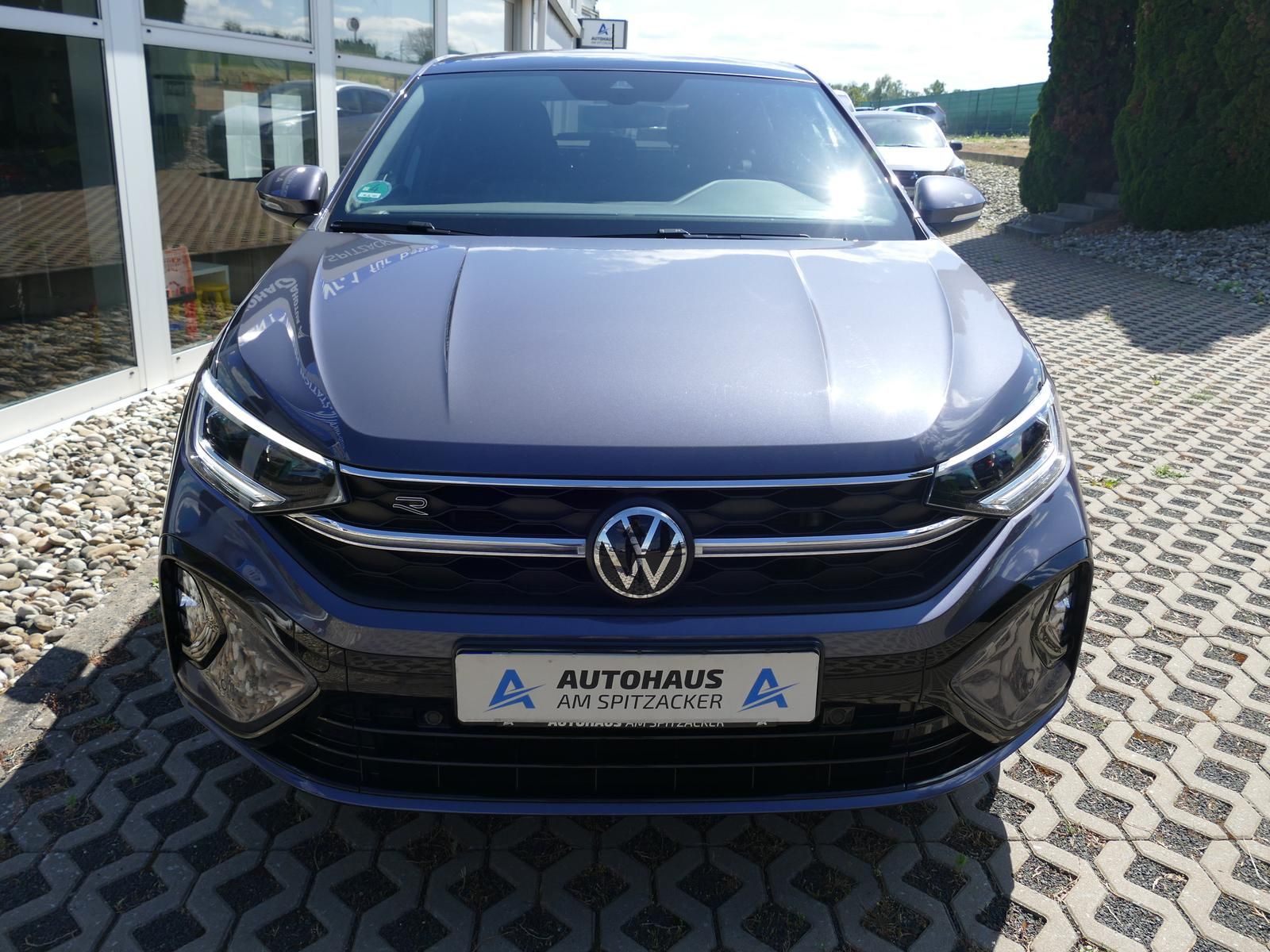Volkswagen Taigo 1.0 TSI R-Line - Samsaru's Car Outlet