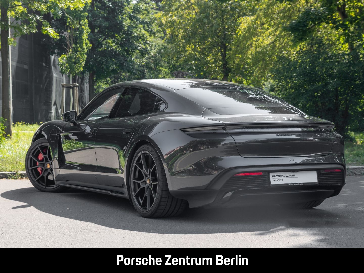 Porsche Taycan GTS HA-Lenkung BOSE 21-Zoll Panoramadach