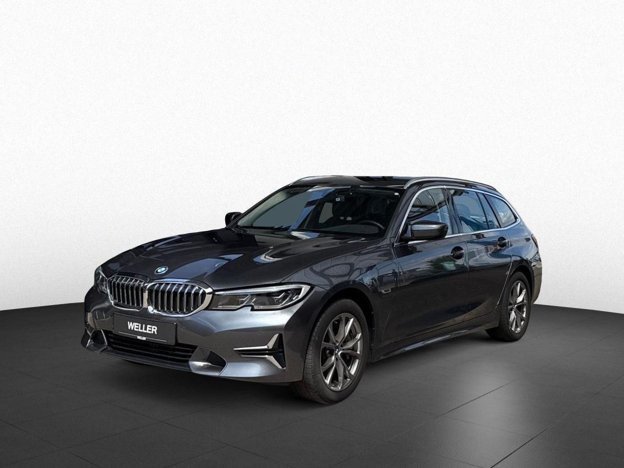BMW 330e Touring Aut. Luxury Line - Samsaru's Car Outlet