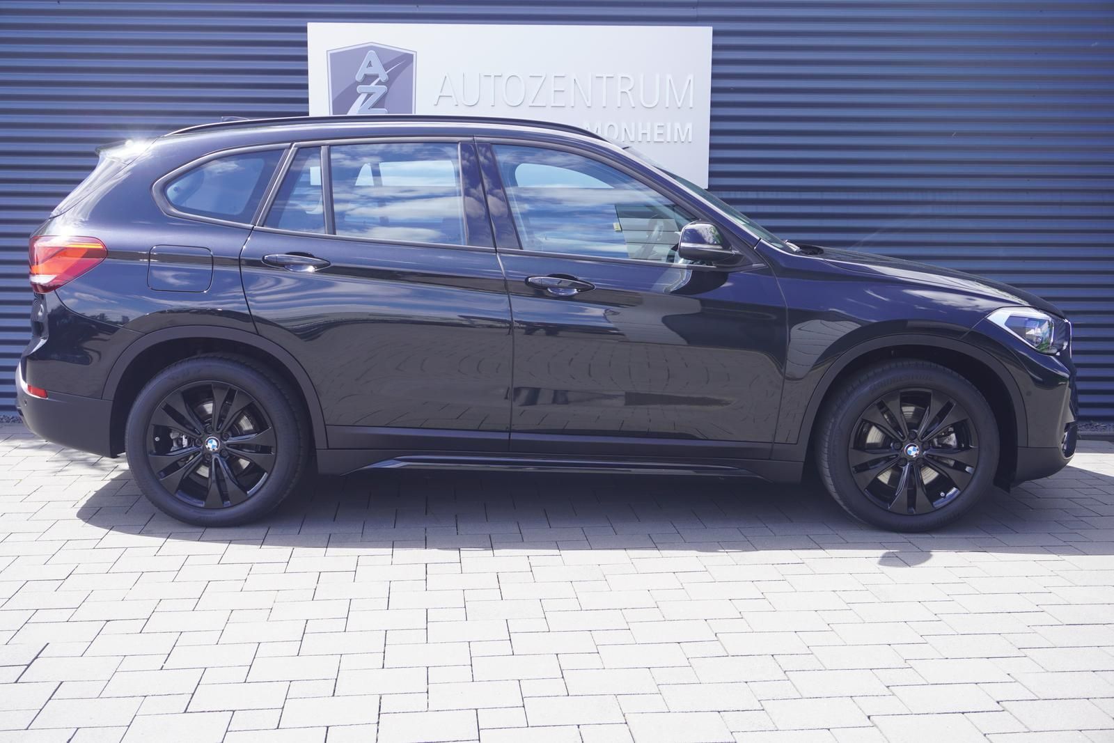 BMW X1 25E xDrive SPORT-LINE - Samsaru's Car Outlet
