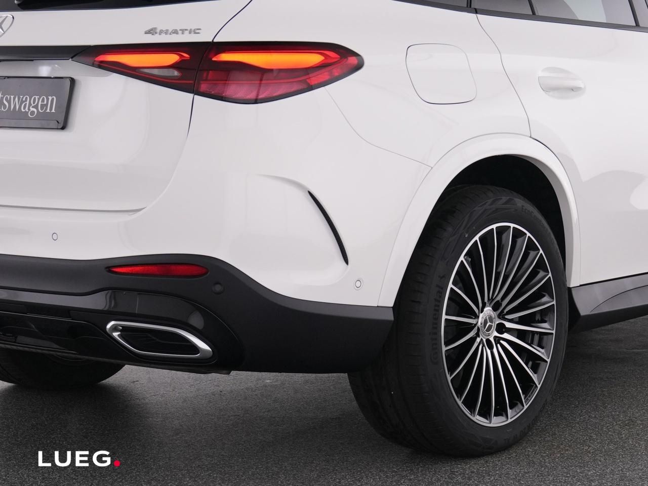 Mercedes-Benz GLC 300 e 4M AMG+NIGHT+20''+PANO+AHK+DIG.LIGHT++