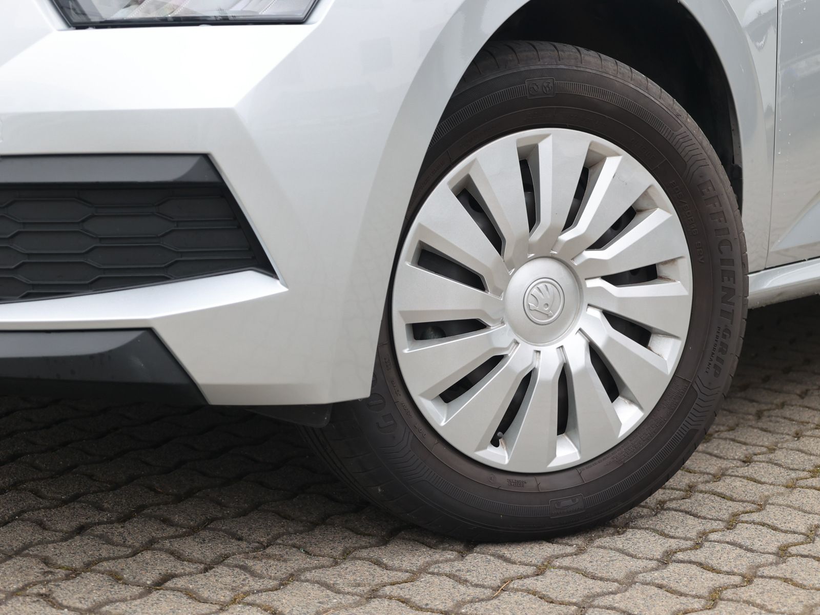 Skoda Kamiq 1.0 TSI Active - Samsaru's Car Outlet