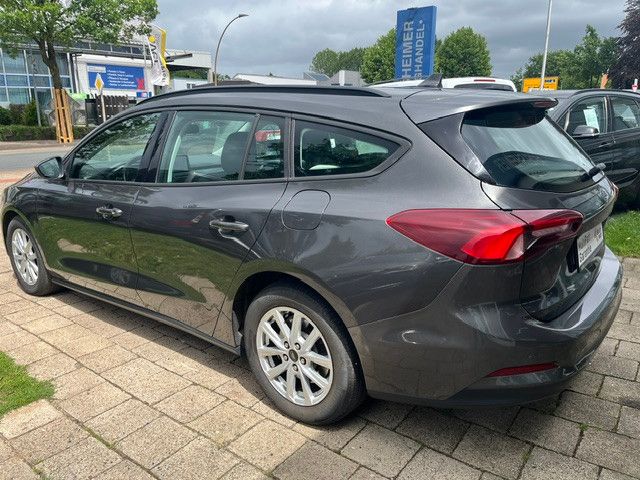 Ford Focus Turn. Cool & Connect AUT NAVI SHZ KAM ACC