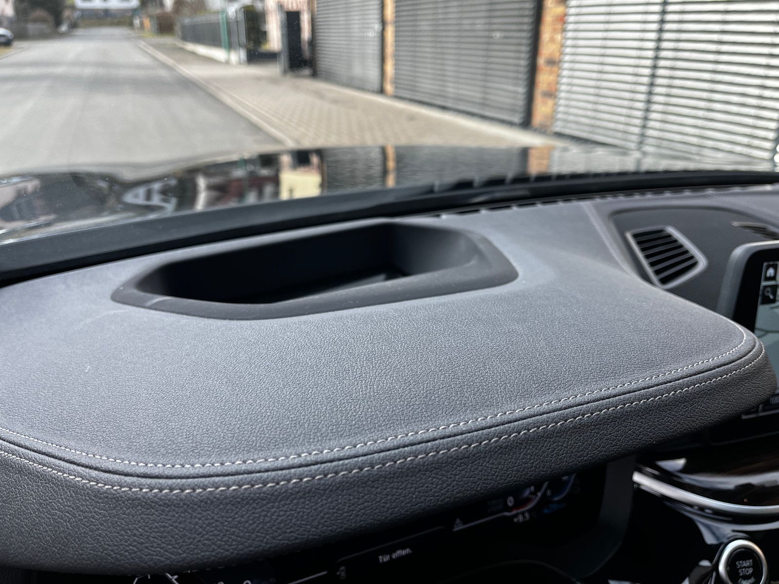 BMW 530e xDrive LuxuryLine Leder LED Navi GDach HUD