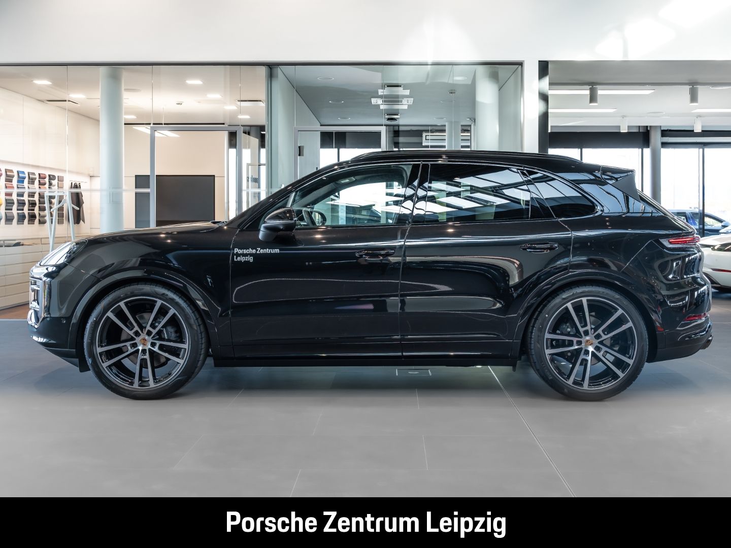 Porsche Cayenne HD-Matrix SportDesign Massage AHK HeadUp