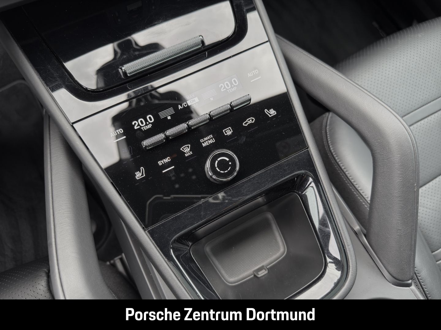 Porsche Cayenne E-Hybrid BOSE LED-Matrix Panoramadach