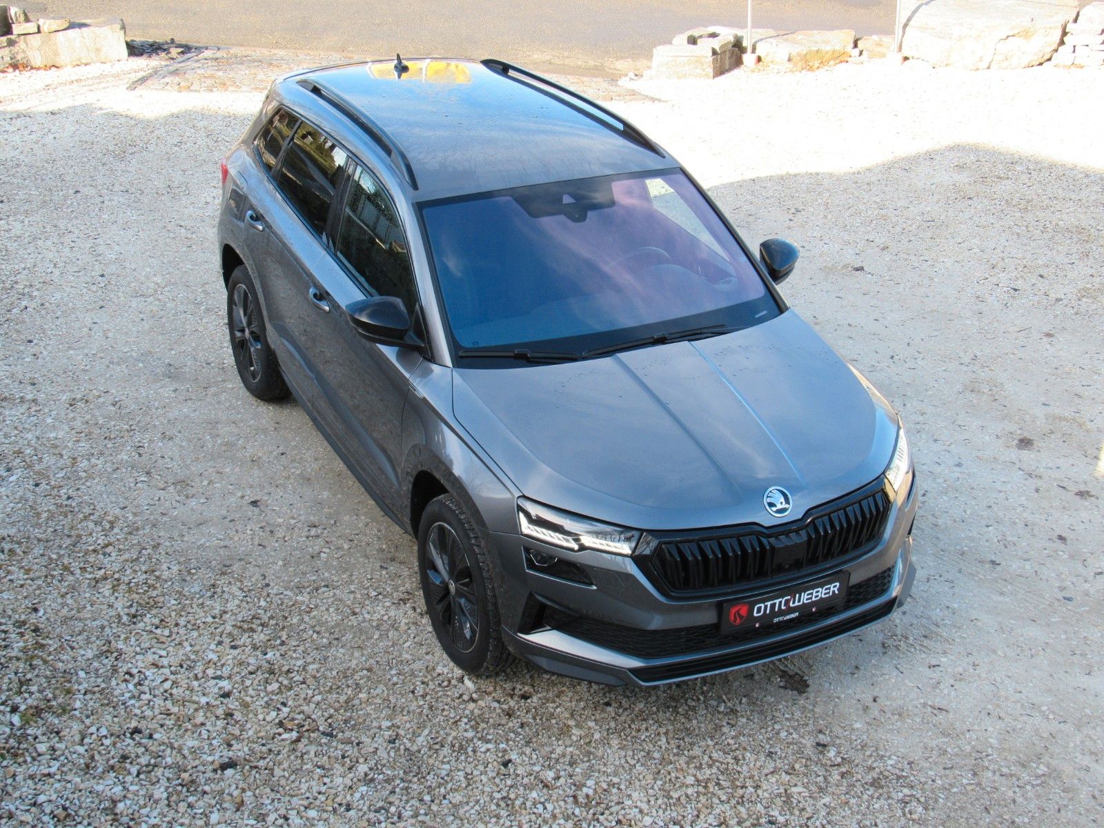 Skoda Karoq 2.0l TDI DSG 4x4 Sportline AHK 360° CANTON