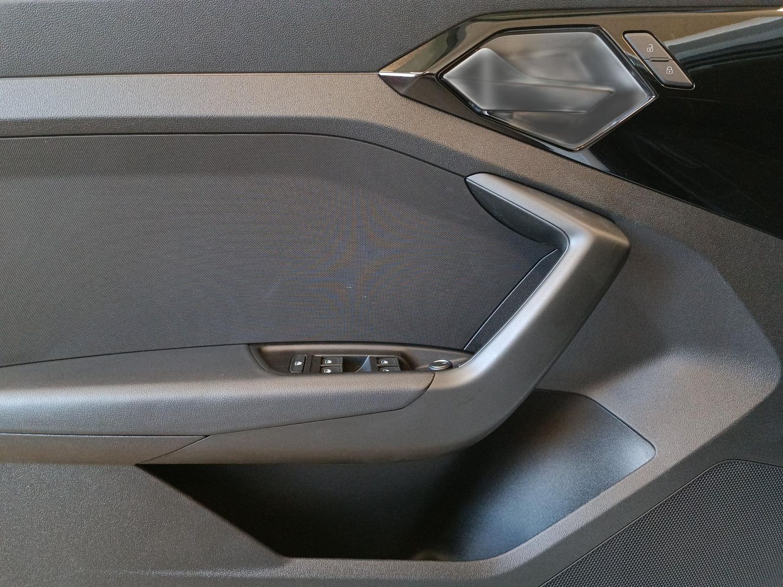 Audi A1 Sportback 1.0 TFSI S tronic LED*PDC*SHZ