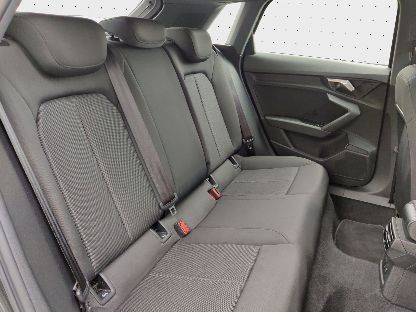 Audi A3 Sportback 30 TDI advanced - Samsaru's Car Outlet