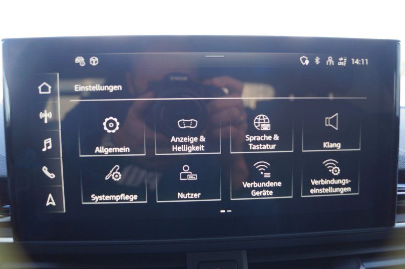 Audi A4 Avant S-Line 40TFSI - Samsaru's Car Outlet