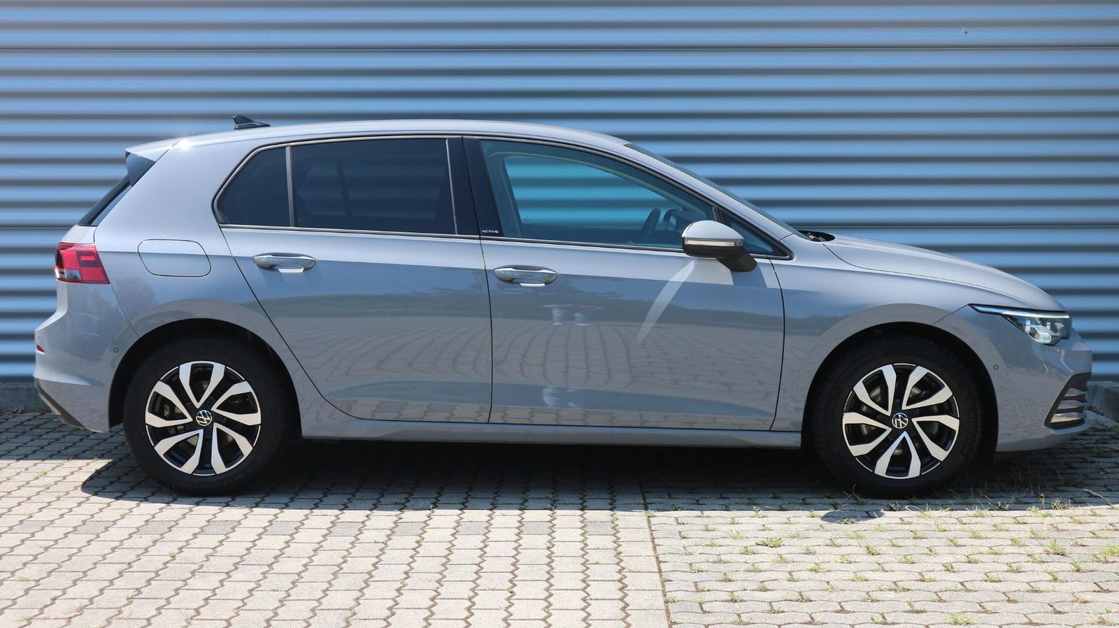 Volkswagen Golf Active - Samsaru's Car Outlet
