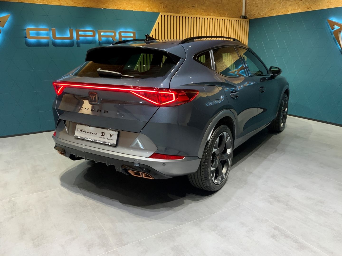 Cupra Formentor VZ 1.4e-Hybrid DSG+ACC +AHK+Navi