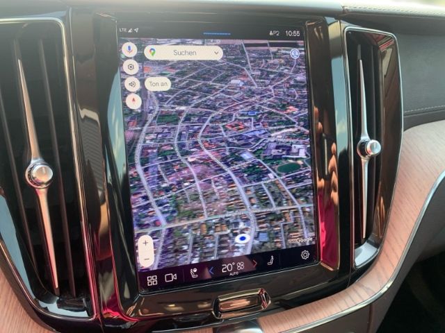 Volvo XC60 B4 AWD Inscription Abstandstempomat AHK Goo