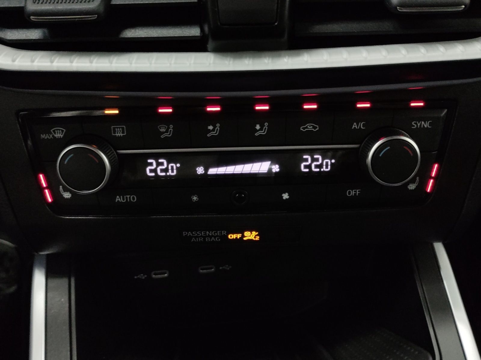 Seat Arona 1.5 TSI DSG FR NAVI AHK ACC GJR