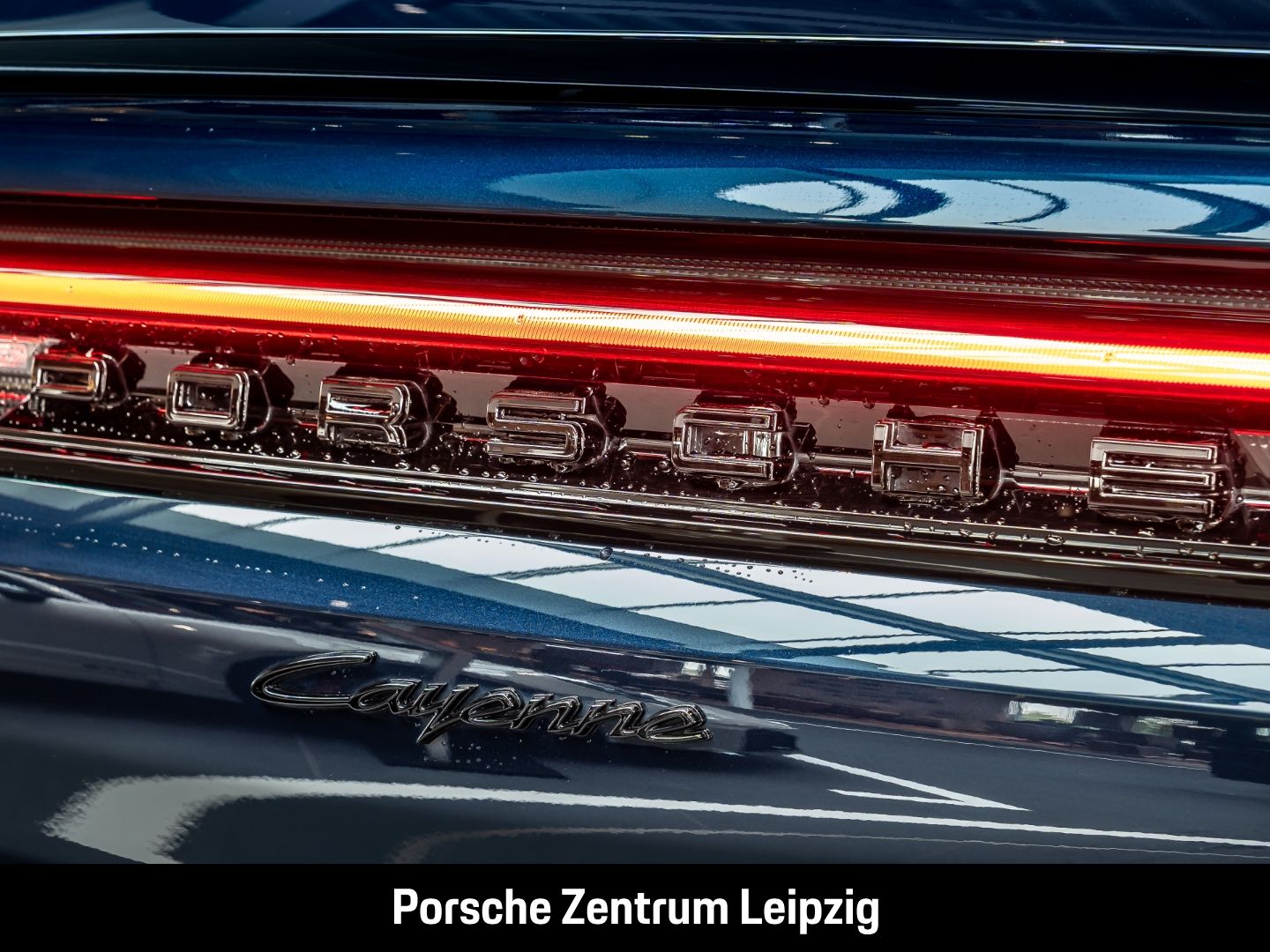 Porsche Cayenne E-Hybrid Coupe Sportabgas HD-Matrix Beif