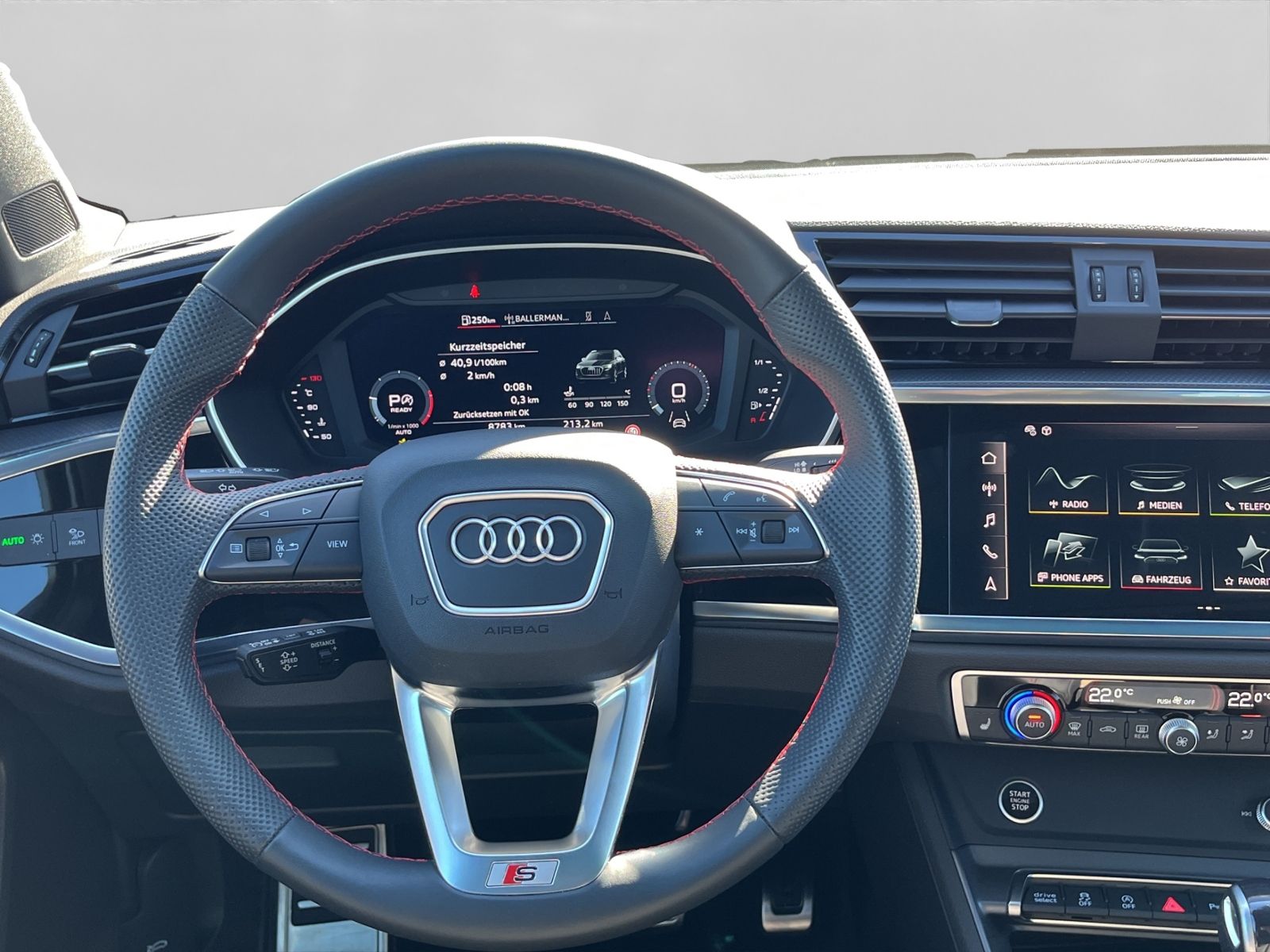 Audi Q3 35 TDI S-LINE+LED+NAVI+PANO
