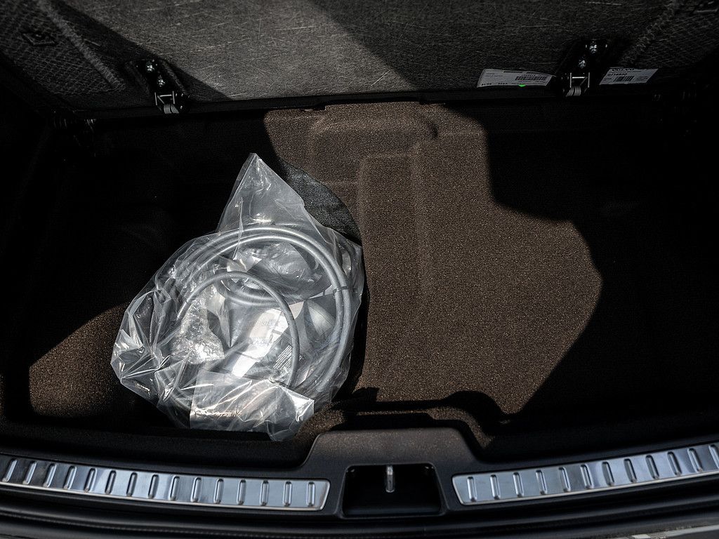 Volvo XC90 T8 AWD Core AHK RÜCKFAHRKAMERA H/K