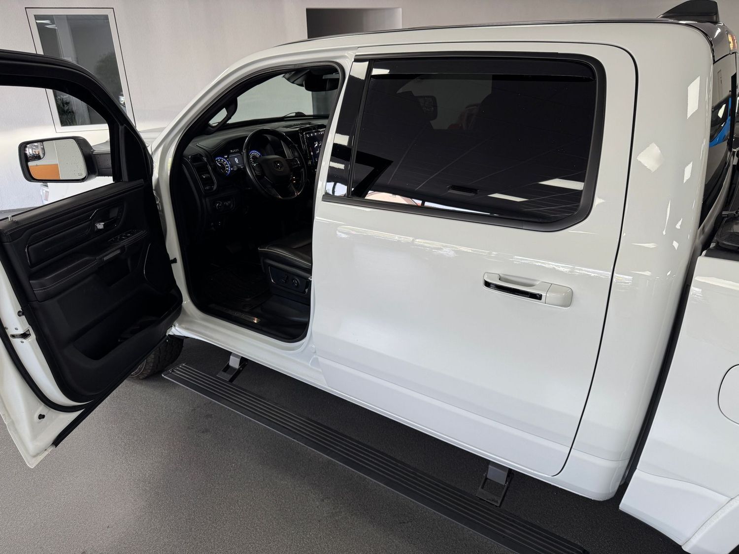 Dodge RAM 5,7l V8 *LIMITED / AHK / VOLL*