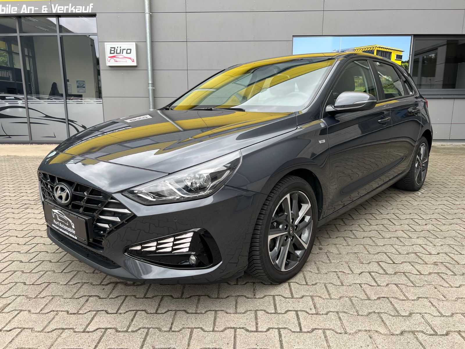 Hyundai i30 Trend Mild-Hybrid - Samsaru's Car Outlet
