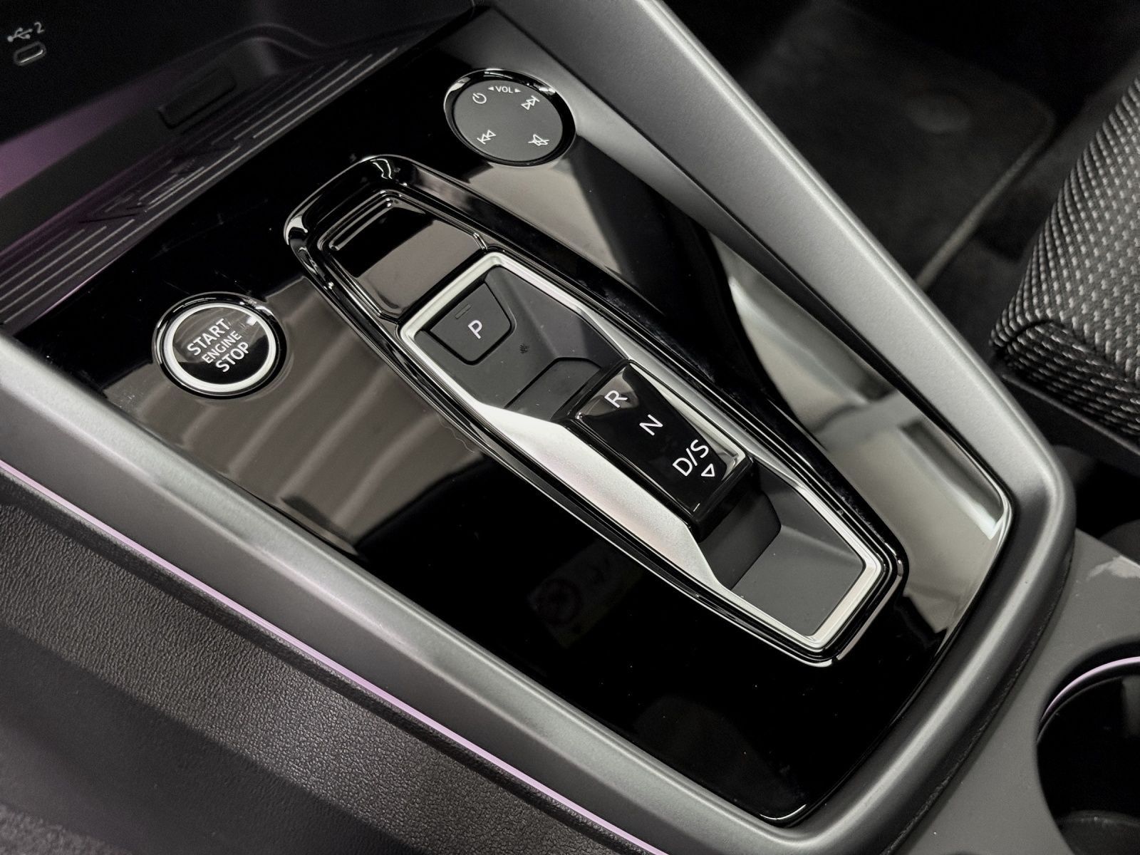 Audi A3 Limousine 35 TDI S LINE - Samsaru's Car Outlet