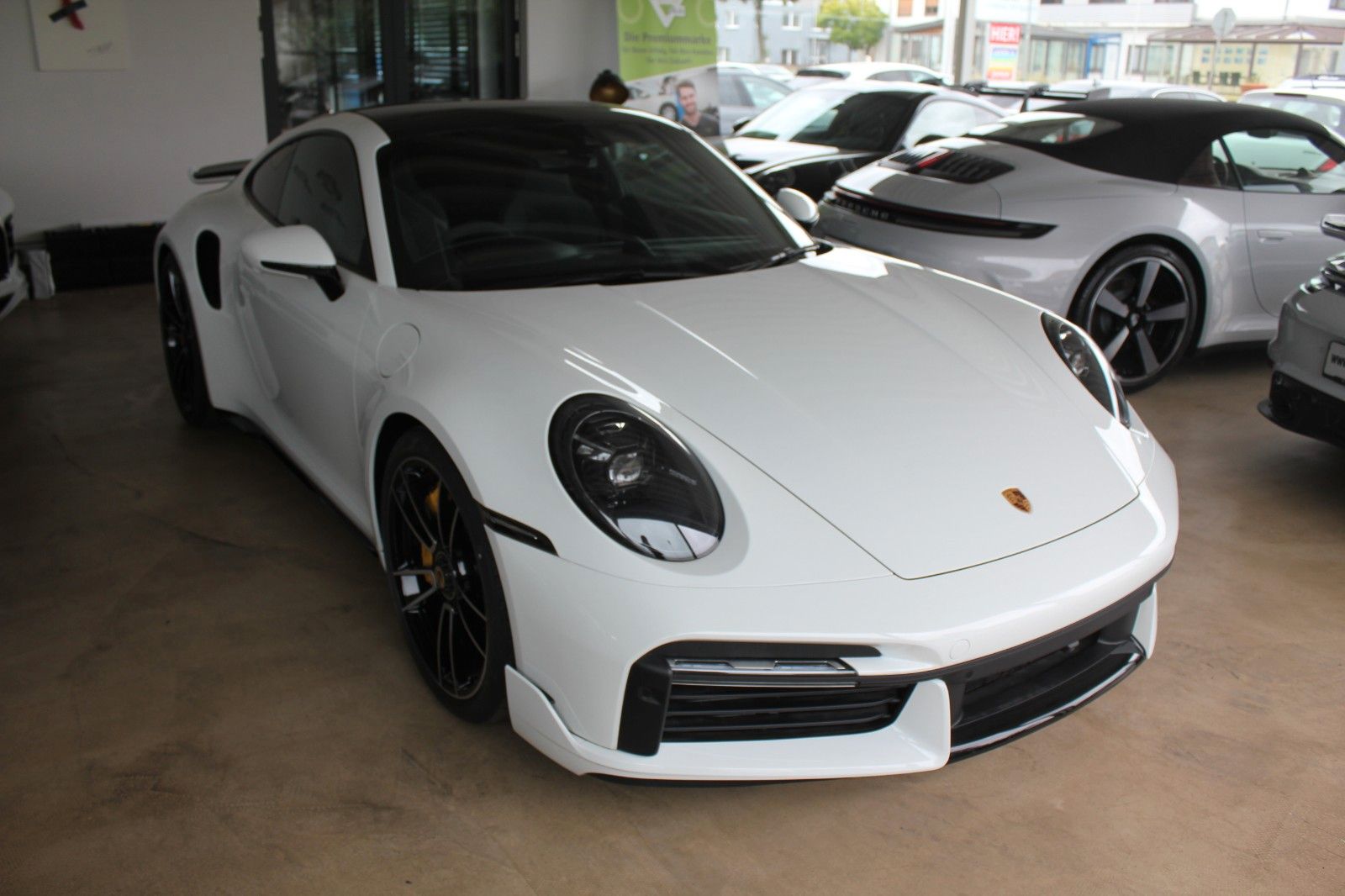 Porsche 911 Turbo S RHD/Sportabgas/SportDesign/GDach/SWA