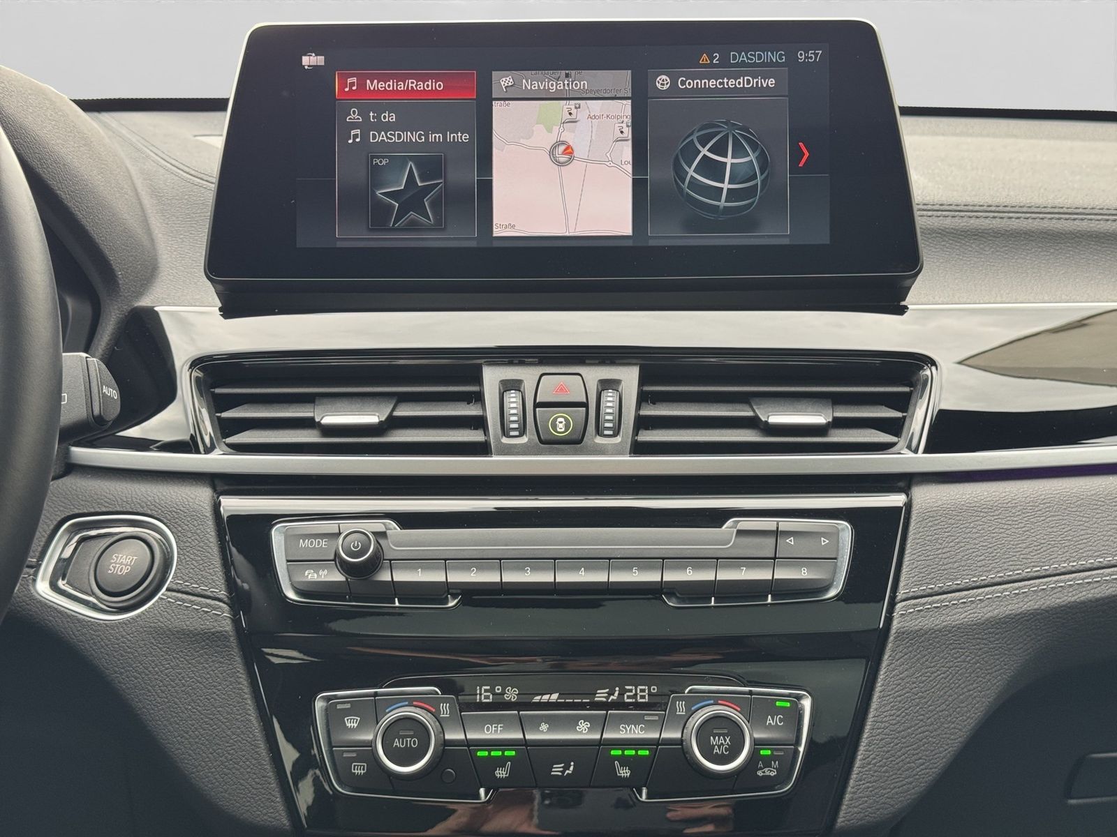 BMW X1 xDrive25e Sport Line - Samsaru's Car Outlet