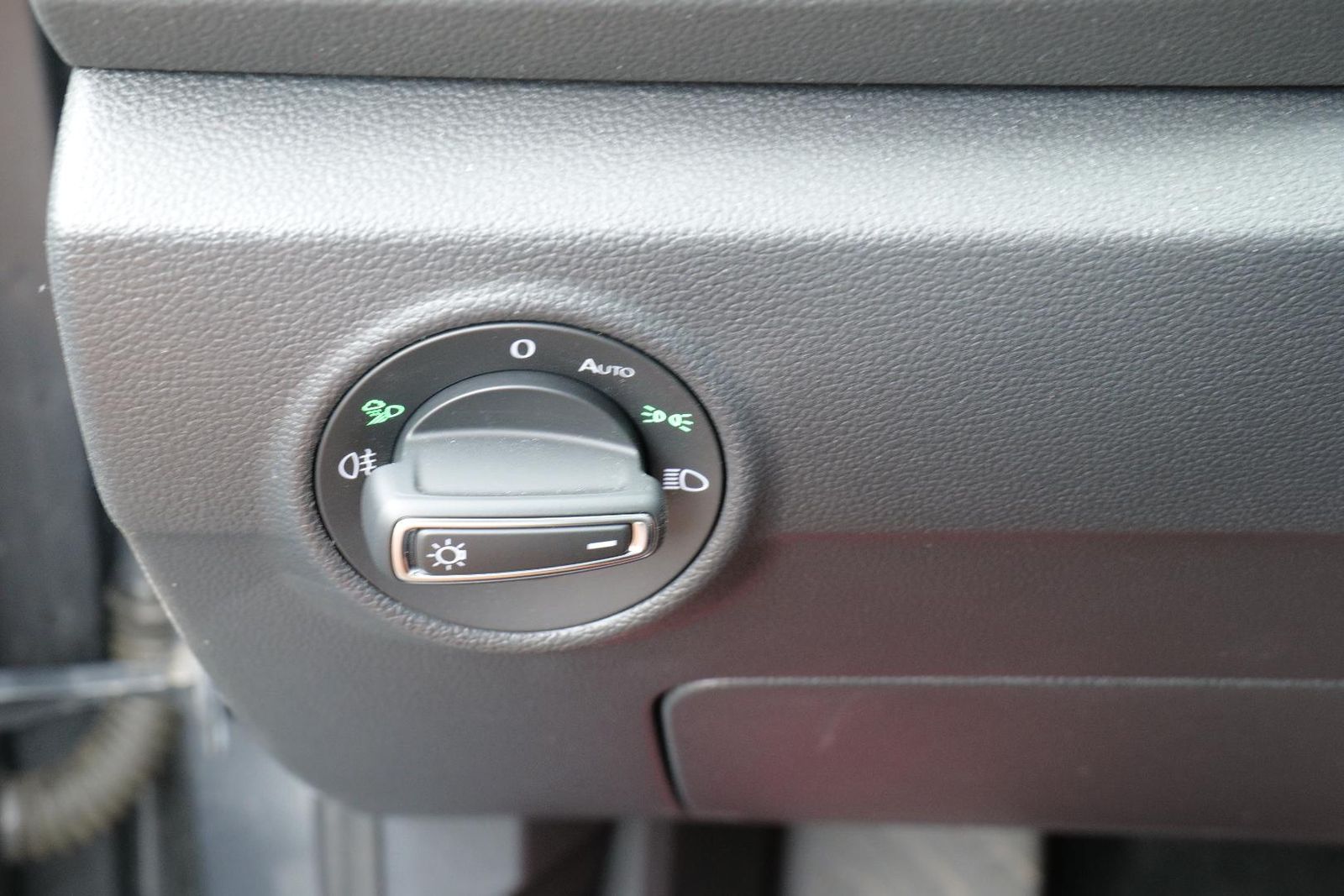 Volkswagen T-ROC Style 1.5 TSI - Samsaru's Car Outlet
