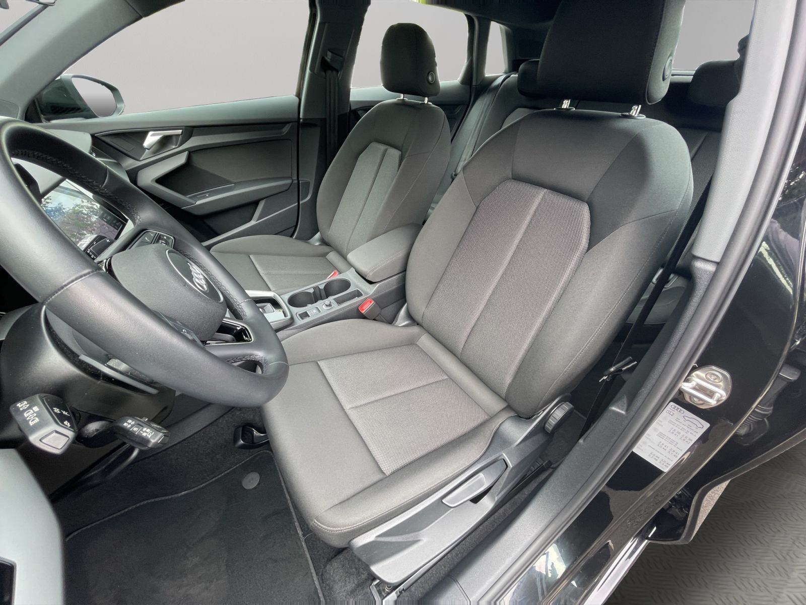 Audi A3 Sportback 40 TFSI e LED Navi PDC AHK