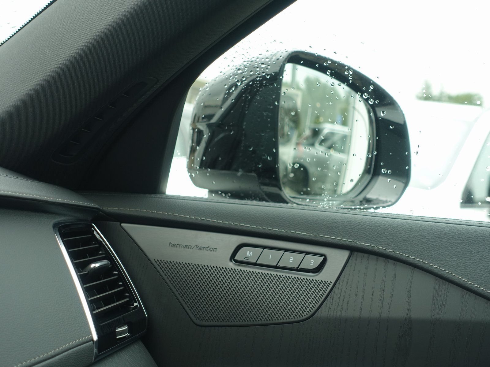 Volvo XC90 Plus Dark T8 AWD Plug-inHybrid/AHK/360°/H&K