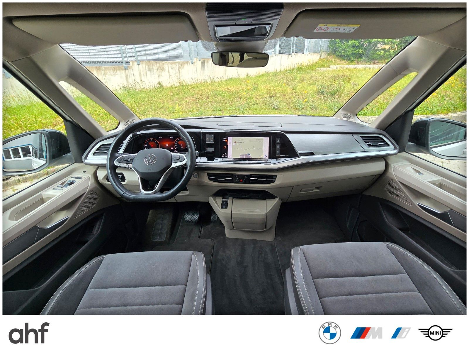 Volkswagen T7 Multivan EDITION LANG - Samsaru's Car Outlet